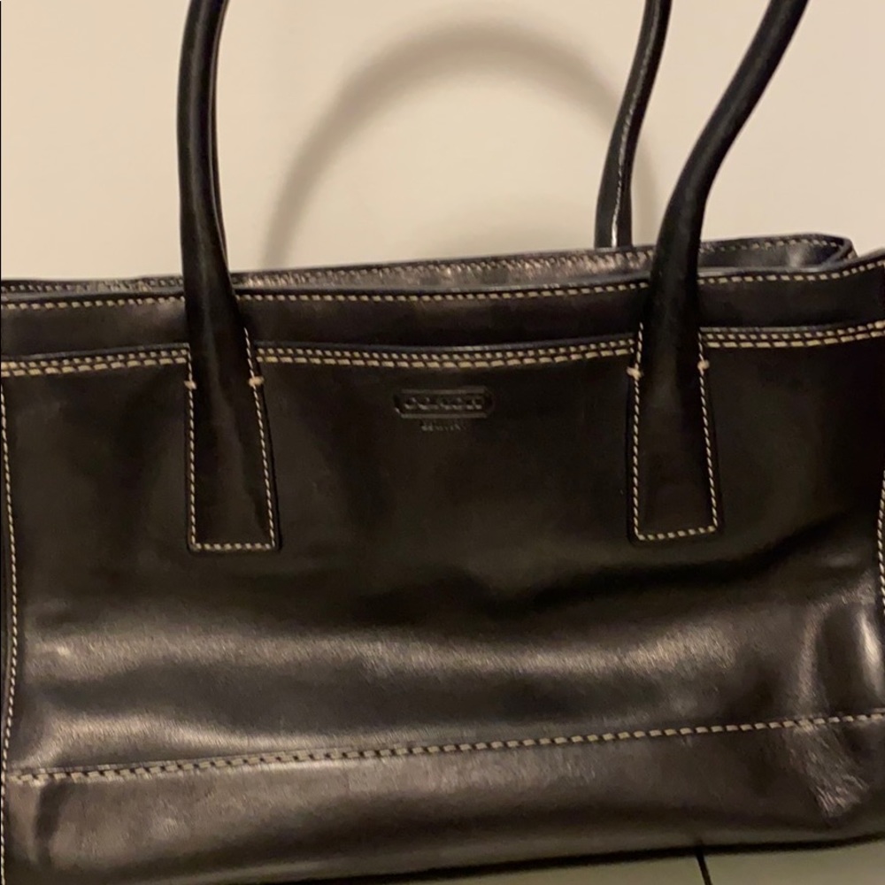 Black coach Purse in excellent condition
